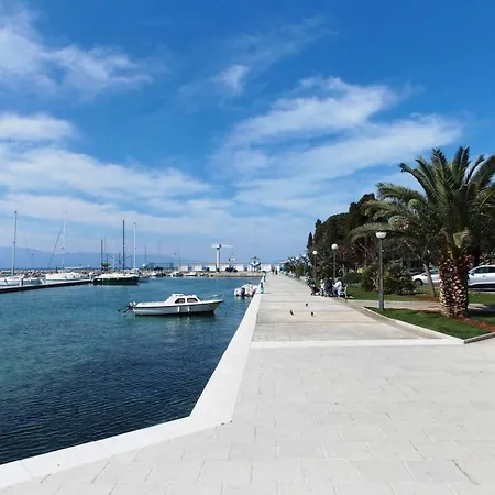 In With Seaview, Terrace, Air Condition, Wifi * Malinska