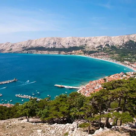 In With Seaview, Terrace, Air Condition, Wifi Apartment Malinska