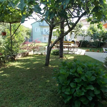 In With Seaview, Terrace, Air Condition, Wifi Malinska